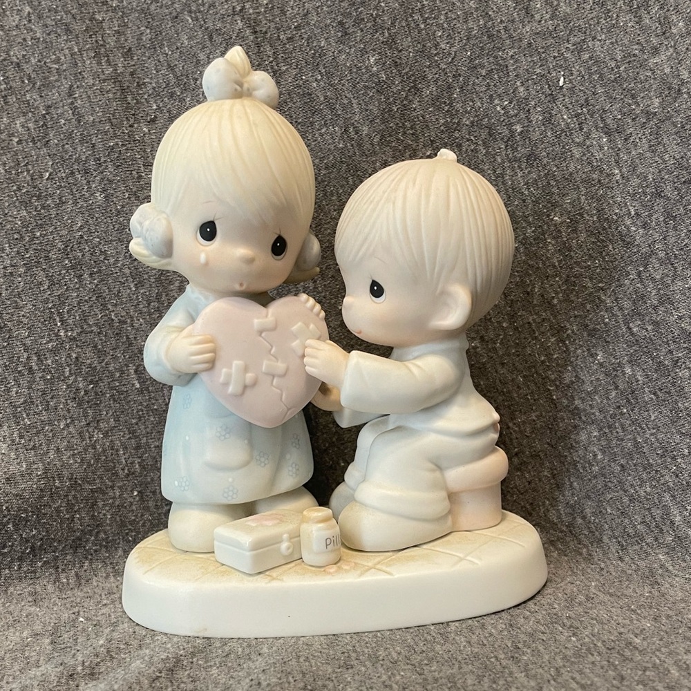 Precious Moments Figurine